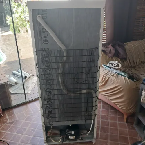 Geladeira electrolux 127 RE31 pouco uso