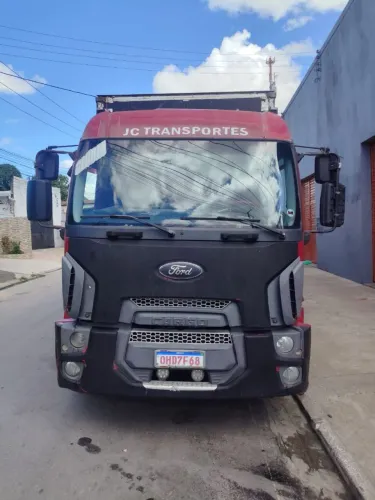 Ford cargo 2429 vendo ou troco