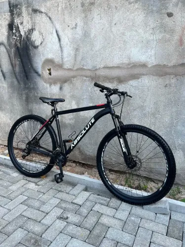 Bicicleta ABSOLUT NERO 4