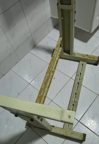 Base de Mesa Máquina de Costura
