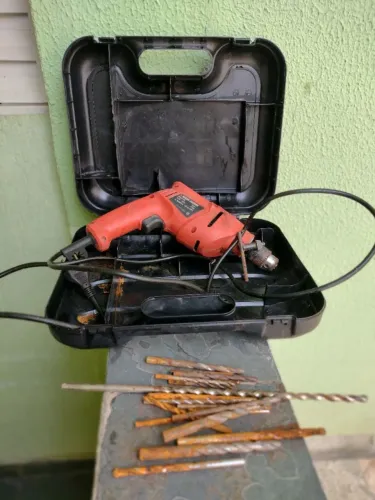 Furadeira - Black & Decker 127v-60hz - 500w