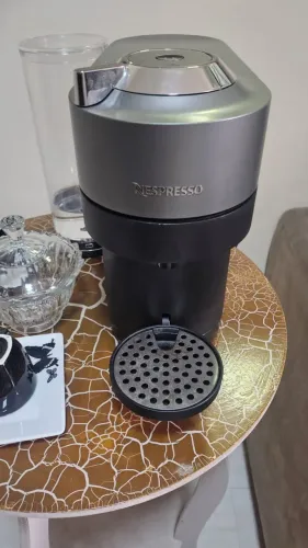 Máquina de Café Nespresso Vertuo Pop+ Deluxe Cafés Espresso