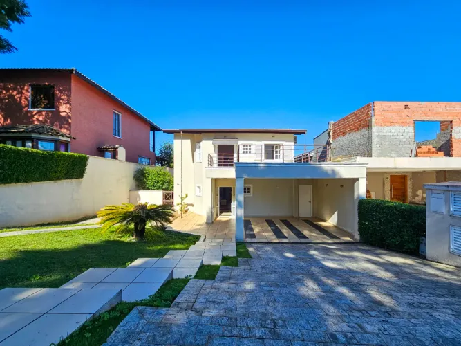 Casa no condomínio Alphaville Residencial Dez para venda com 4 quartos, sendo 3 suítes, 27