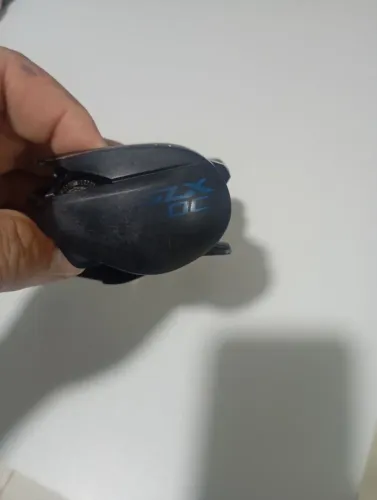Carretilha Shimano SLX DC lado direito 