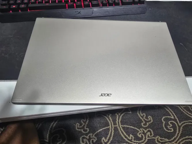 Acer aspire 5