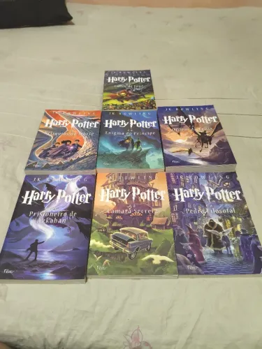 Box Harry Potter completo impecável (sem marcas)