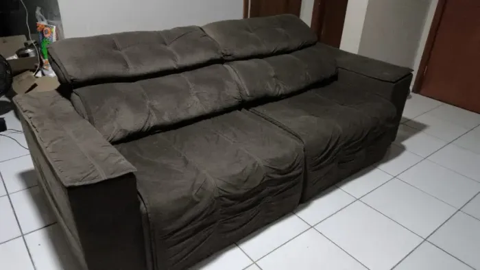Sofá 4 Lugares Luizzi Tivoli Retrátil e Reclinável Suede Marrom