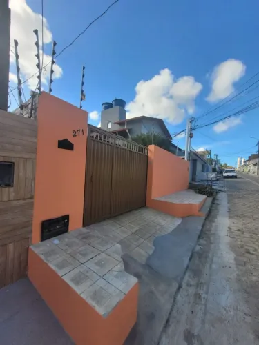 Oportunidade!! Casa 4/4 à venda em Nova Parnamirim