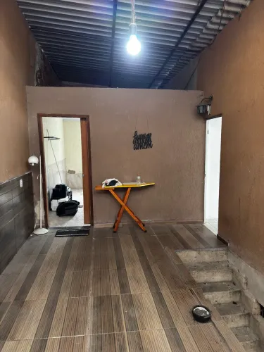 Alugo casa no arsenal
