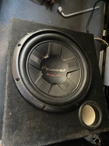 Som automotivo interno completo