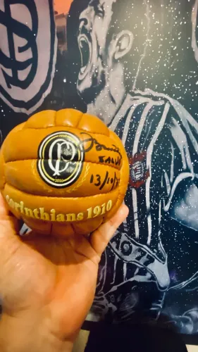 Bola Corinthians autografada