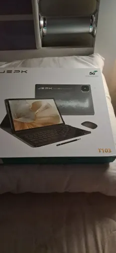 Vende-se um tablete novo sem uso na caixa