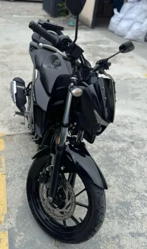 Yamaha FZ25 2023/2023 ABS NOVÍSSIMA BAIXO KM