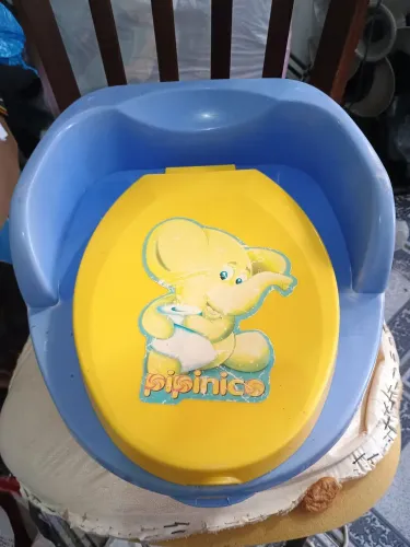 BAZAR LVS SOCIAL - TRONINHO PLÁSTICO INFANTIL 
