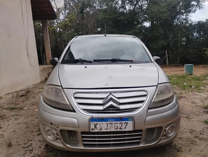 Citroen C3 GLX 1.4/ GLX Sonora 1.4 Flex 8V 5P 2011