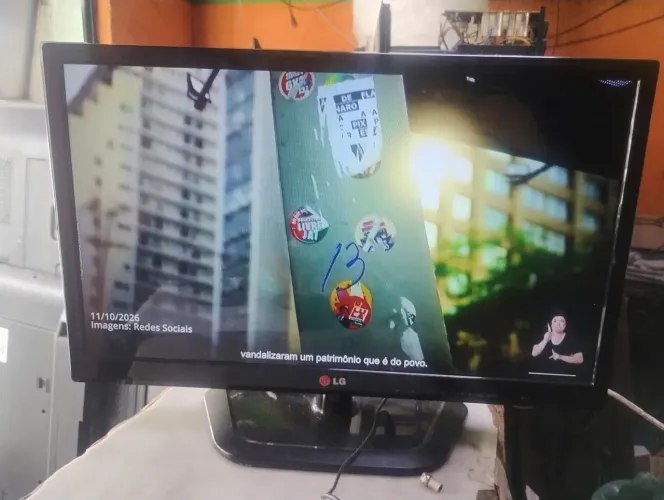 TV LG 22 POLEGADAS CONVERSOR DIGITAL EMBUTIDO