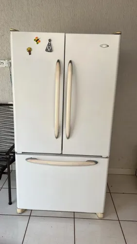 Geladeira em perfeito estado