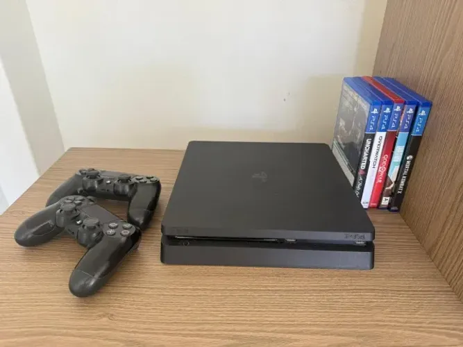 PS4 Slim 500 GB