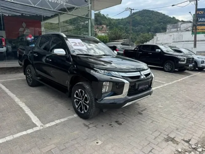 Mitsubishi L200 Triton Sport HPE-S 2.4 CD Dies. AUT 2025