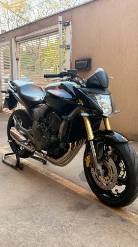 ?HONDA CB600F HORNET 2009 - PRETA?