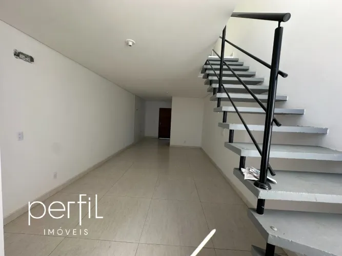 Casa à venda em Joinville-SC, Costa e Silva, 2 quartos, 2 suítes, 2 salas, 3 banheiros, 1