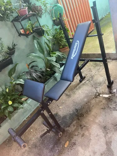 Aparelho de musculação 