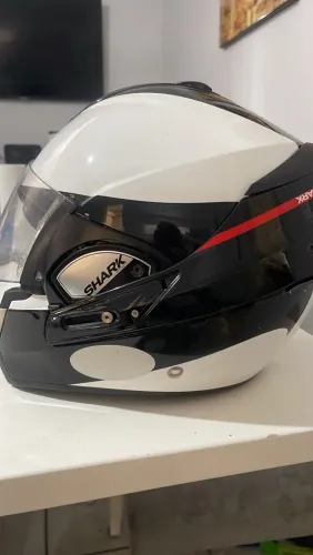 ? CAPACETE SHARK EVOLINE SERIES 3 - ESCAMOTEÁVEL