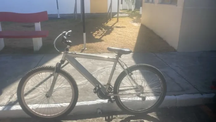 Bicicleta de Alumínio pra vender logo