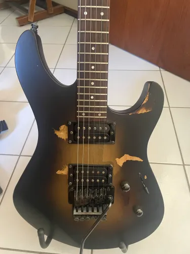 Guitarra yamaha rgx220dz