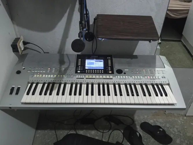 Teclado Yamaha PSR S910