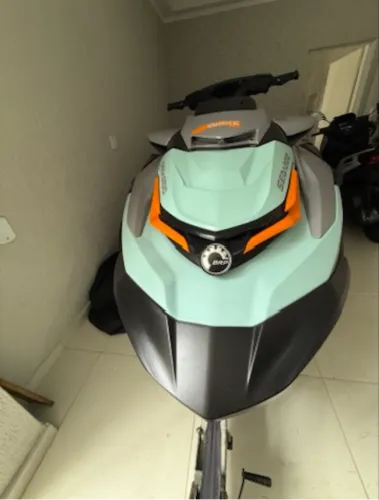 Jet ski Wake pró 230