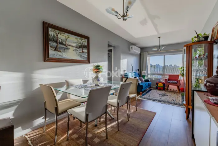 Apartamento à venda Rua Padre Antônio Vieira, Santo Antônio - Porto Alegre