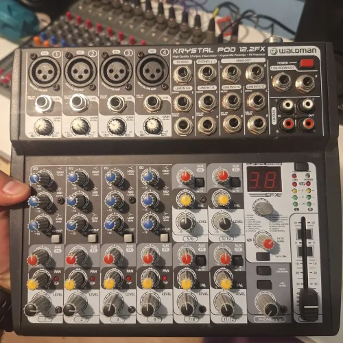 **PROMOÇÃO Mesa de Som Waldman FX 12.2 - 12 Canais**