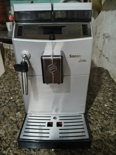 Máquina de café cafeteira 110V Saeco Lirika