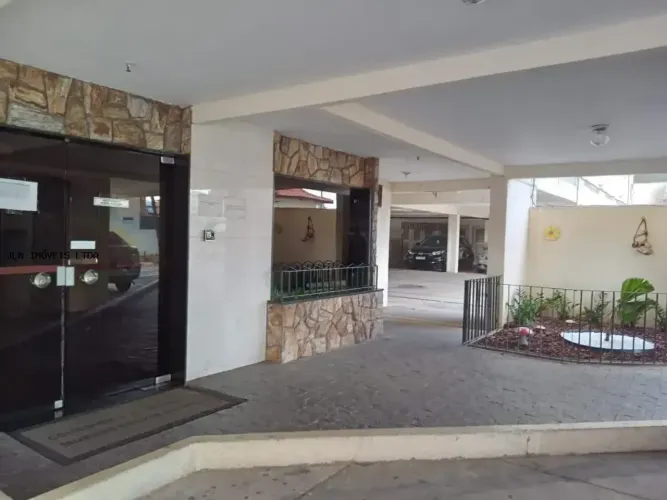 Vendo apto em condomínio Fechado em  Rocha Miranda de 02 Quartos com vaga para Carro