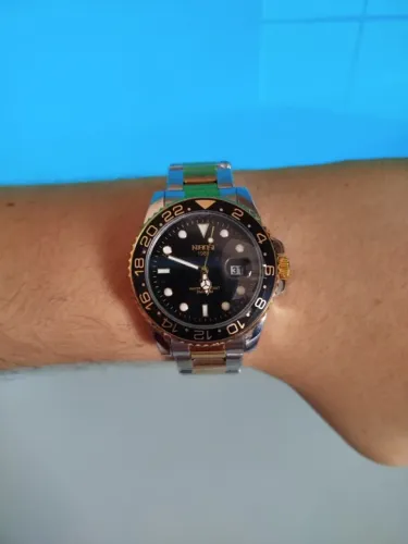Relógio NIBOSI Dourado com Preto e Prata de Aço Inoxidável