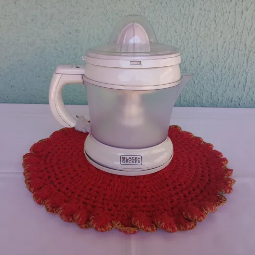 Espremedor de Frutas Elétrico Black Decker.