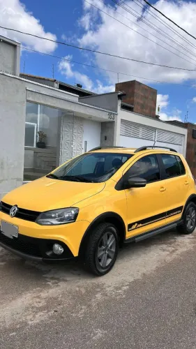 Volkswagen Crossfox 1.6 MI Total Flex 8V 5P 2012