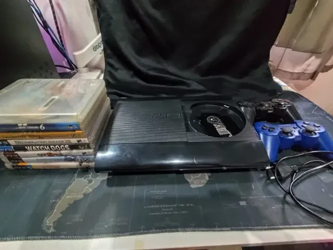 PS3 Super Slim com Defeito + 10 Jogos  Liga e Desliga