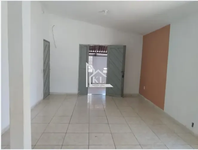 Investimento e Moradia em Único Lugar - 190M2 - Perfeita Localização - Bairro Candelária