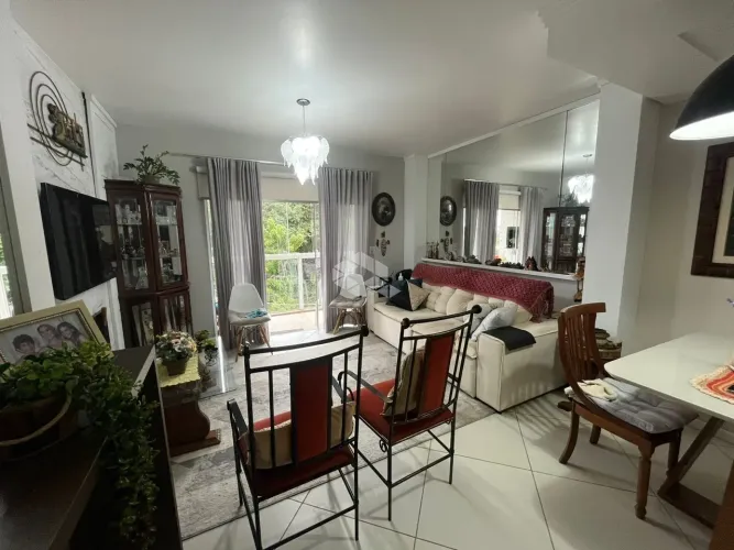 Apartamento mobiliado, com 3 dormitórios (sendo 01 suíte), no Bairro Santo Inácio