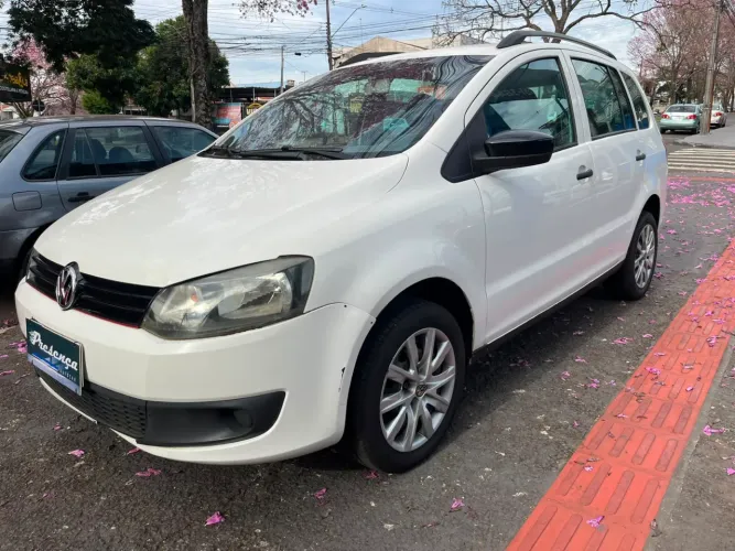 Volkswagen Spacefox 1.6/ 1.6 Trend Total Flex 8V 5P 2014
