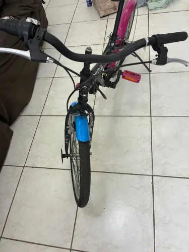 Vende-se bicicleta CALOI Monster High