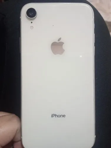 iPhone XR com defeito - ótimo para conserto ou peças