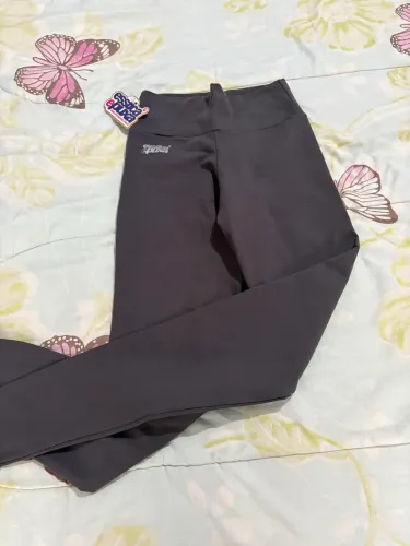 Legging Estica e Puxa Nova