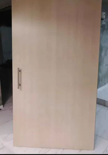 Estou vendendo essa porta d correr completa