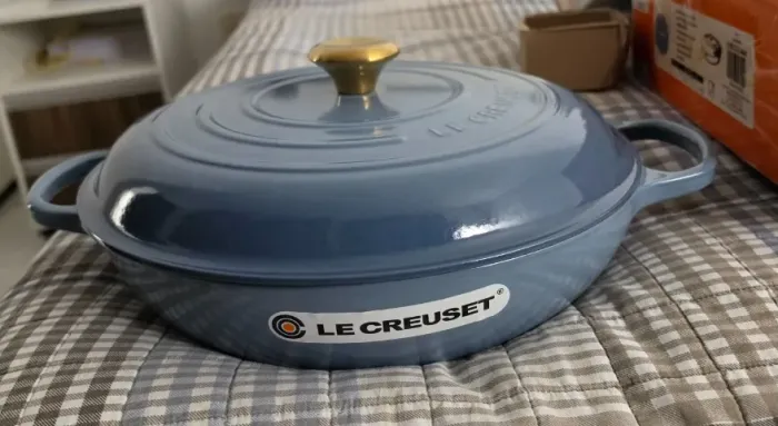 Le Creuset Caçarola Buffet Chambray 32cm - 6,0 kg - 4,7 Litros