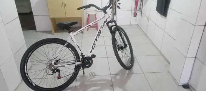 Bicicleta sem uso nenhum
