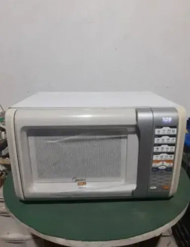 Microondas Midea 25 litros Grill 127 volts Conservado Garantia