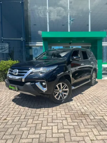 Toyota Hilux SW4 SRX 4X4 2.8 TDI 16V Dies. Aut. 2019